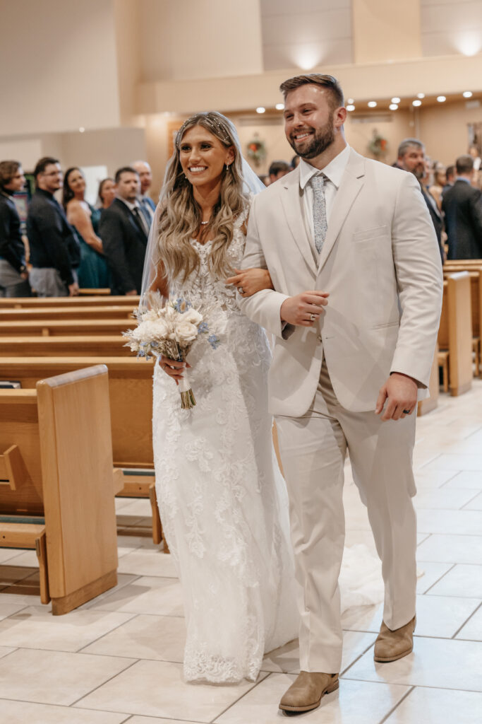 Bride and groom wedding in Fort Myers, Florida at Heritage Palms Golf and Country Club. 