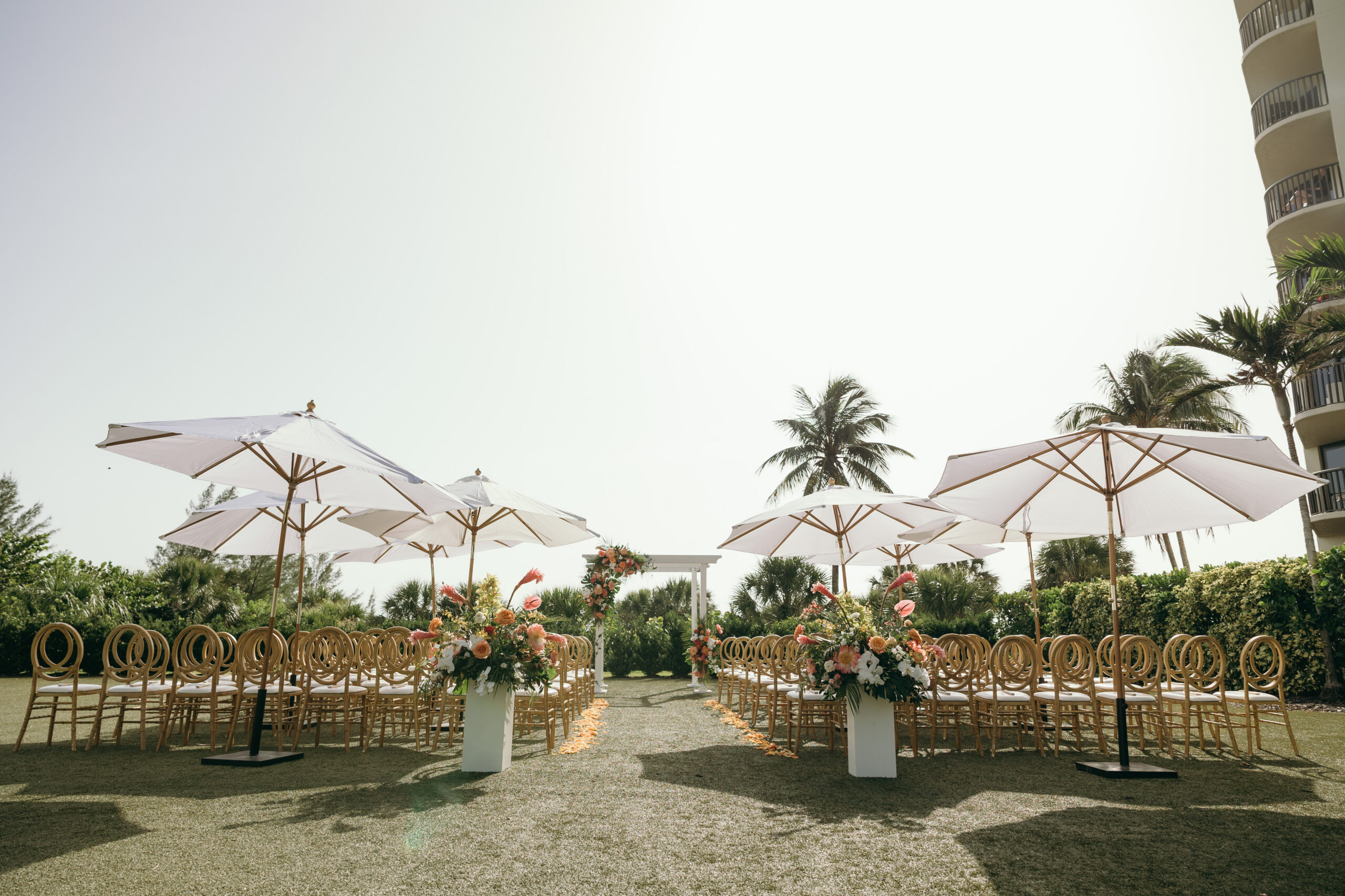 floral setup by one of the best wedding florists in naples